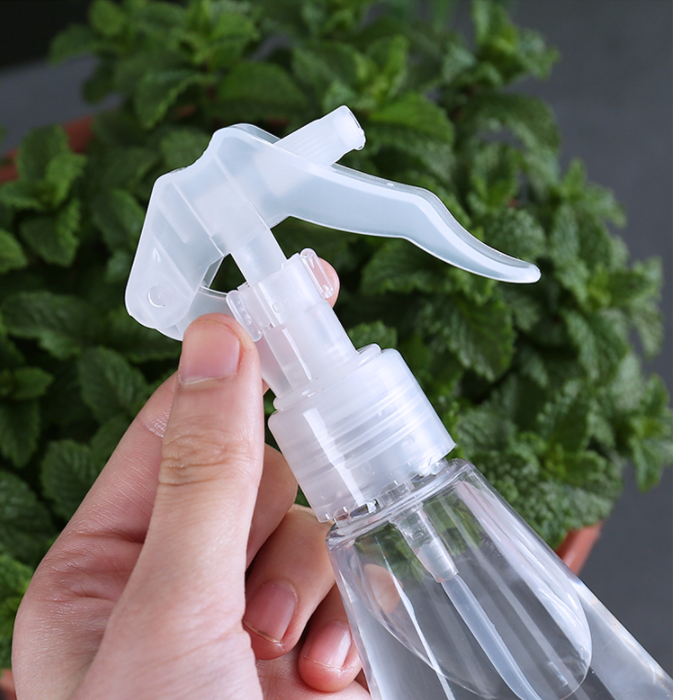 Hand sanitizer spray bottle plastic perfume sprayers Chemical Spray Bottle essential oil sprayer bottles 100ml 150ml