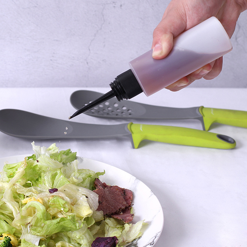 food grade Plastic Squeeze Sauce Bottle 200ml 300ml 500ml Condiment Squeeze Squirt Bottle with Twist On Cap Lids for honey
