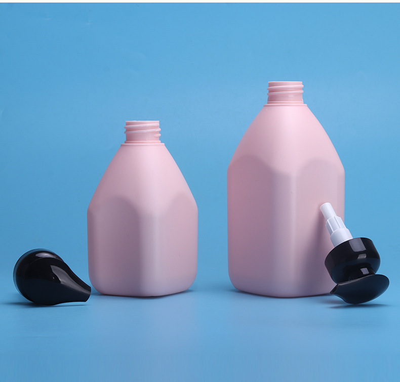 Shower gel empty bottles Green Plush Shampoo bottle 500ml flat square HDPE plastic bottle 300ml Pink Black pump dispenser