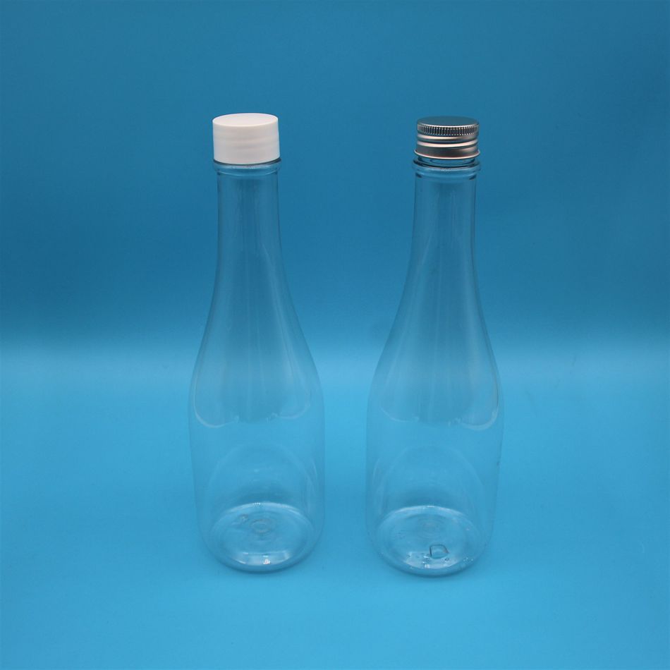 Long Neck Shaped 250ml 350ml 450ml 500ml Plastic Juice Wine Bottle With Aluminum Cap Tamper Proof Cap  8oz 16 oz Beverage Bottle