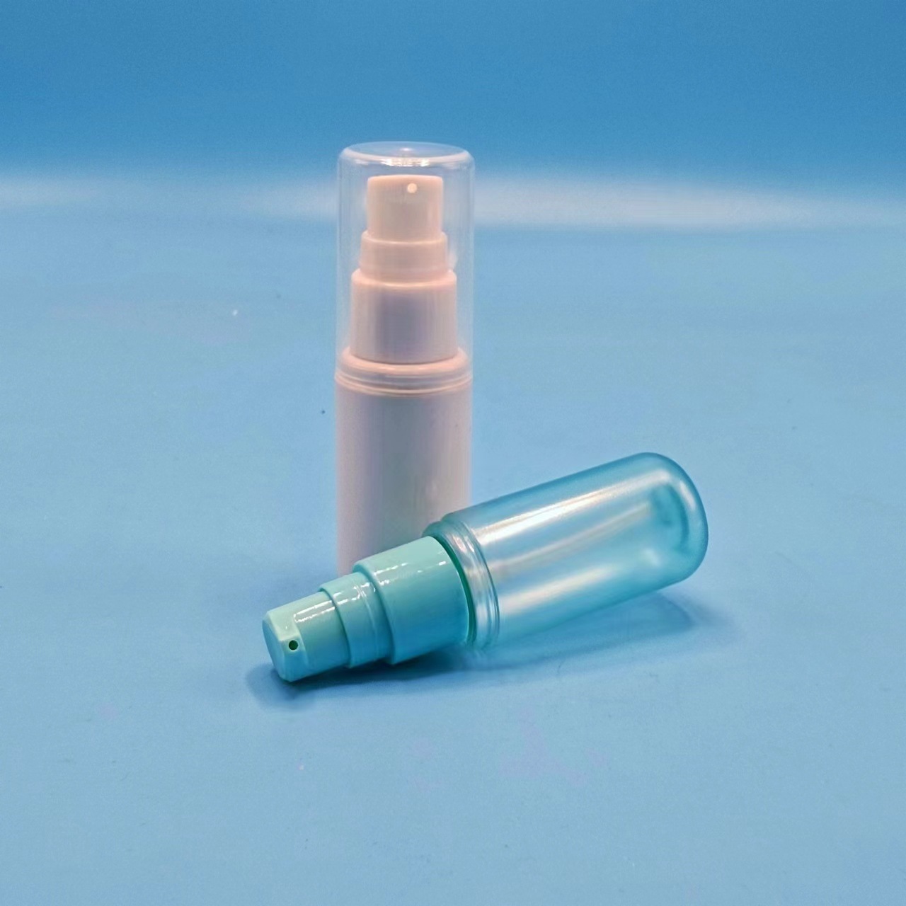 White 30ml Cosmetics Skincare sub-bottle Serum Foundation Lotion Hand Cream Press Pump Bottle PET Plastic Dispenser Bottle 1 oz
