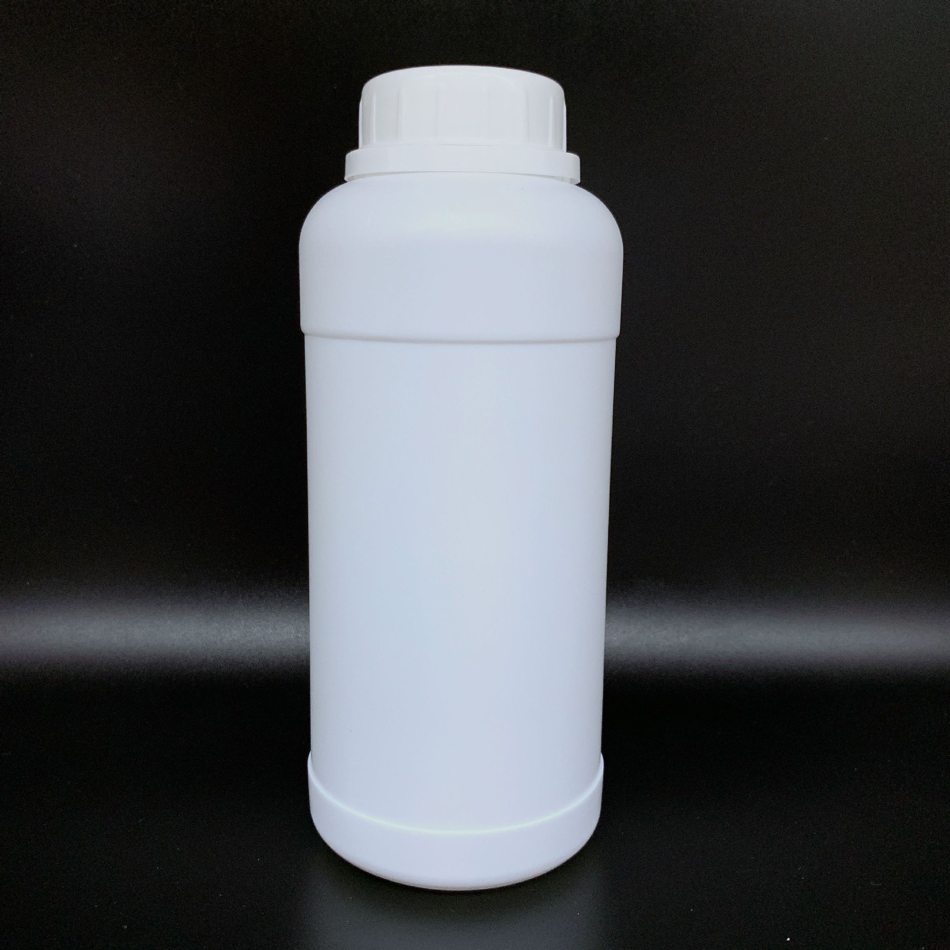 Custom design Plastic HDPE Round Chemical Spray Bottle 100ml 200ml 500ml 1000ml Fine Mist trigger spray bottle