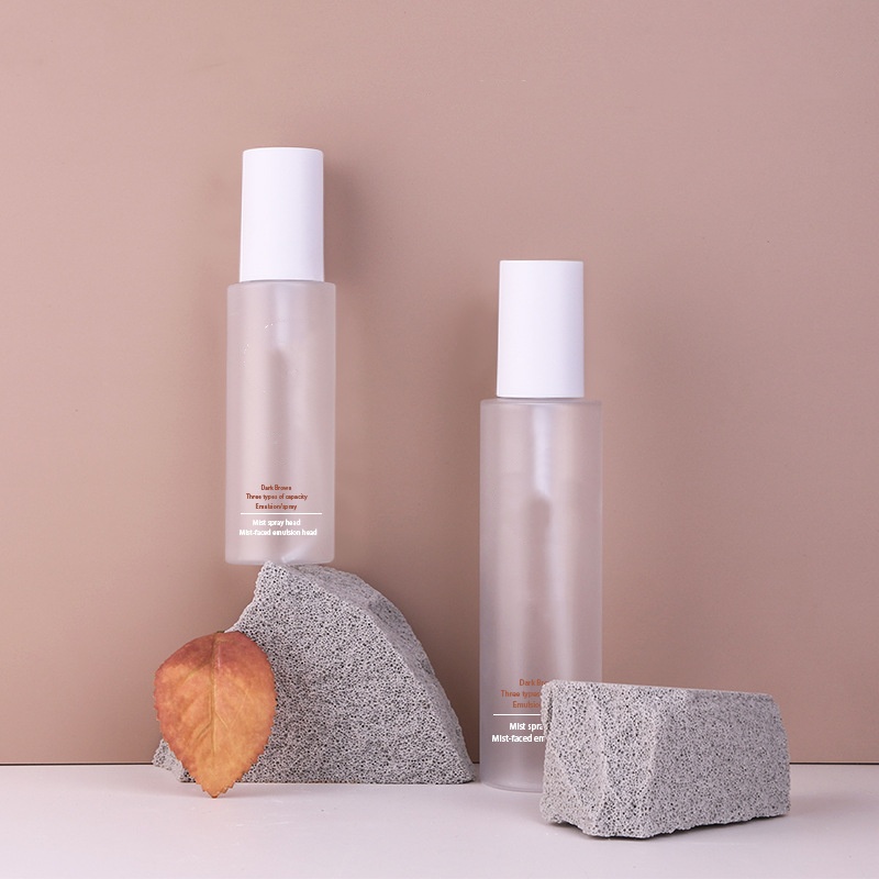 Custom Hair Dark Amber Spray Bottle Perfume 100ml 150ml 200ml Plastic Matte Black Makeup Setting Frosted Spray Bottle Fine Mist