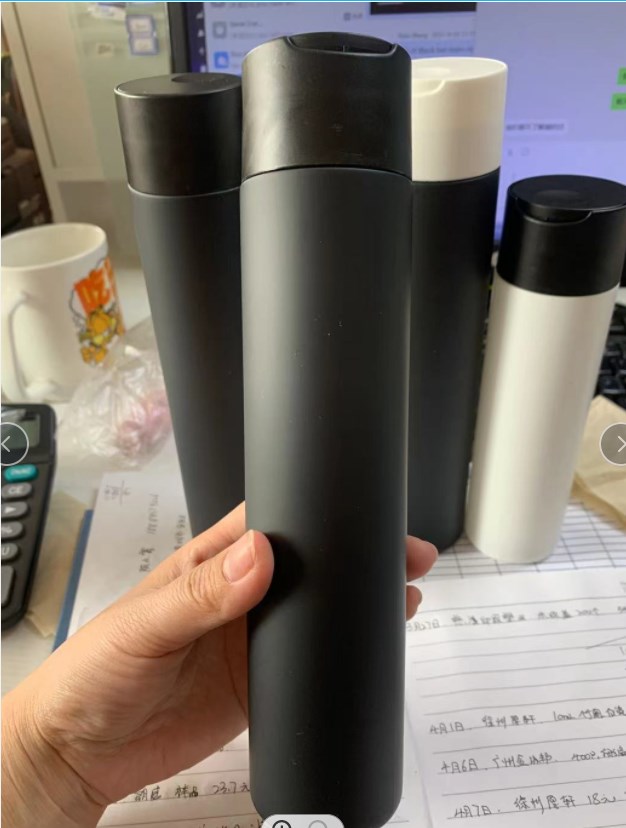 200ml 250ml 300ml Flat Shoulder Plastic Cosmetic Containers PET HDPE Black Shampoo and Conditioner Bottles With Disc Top Caps