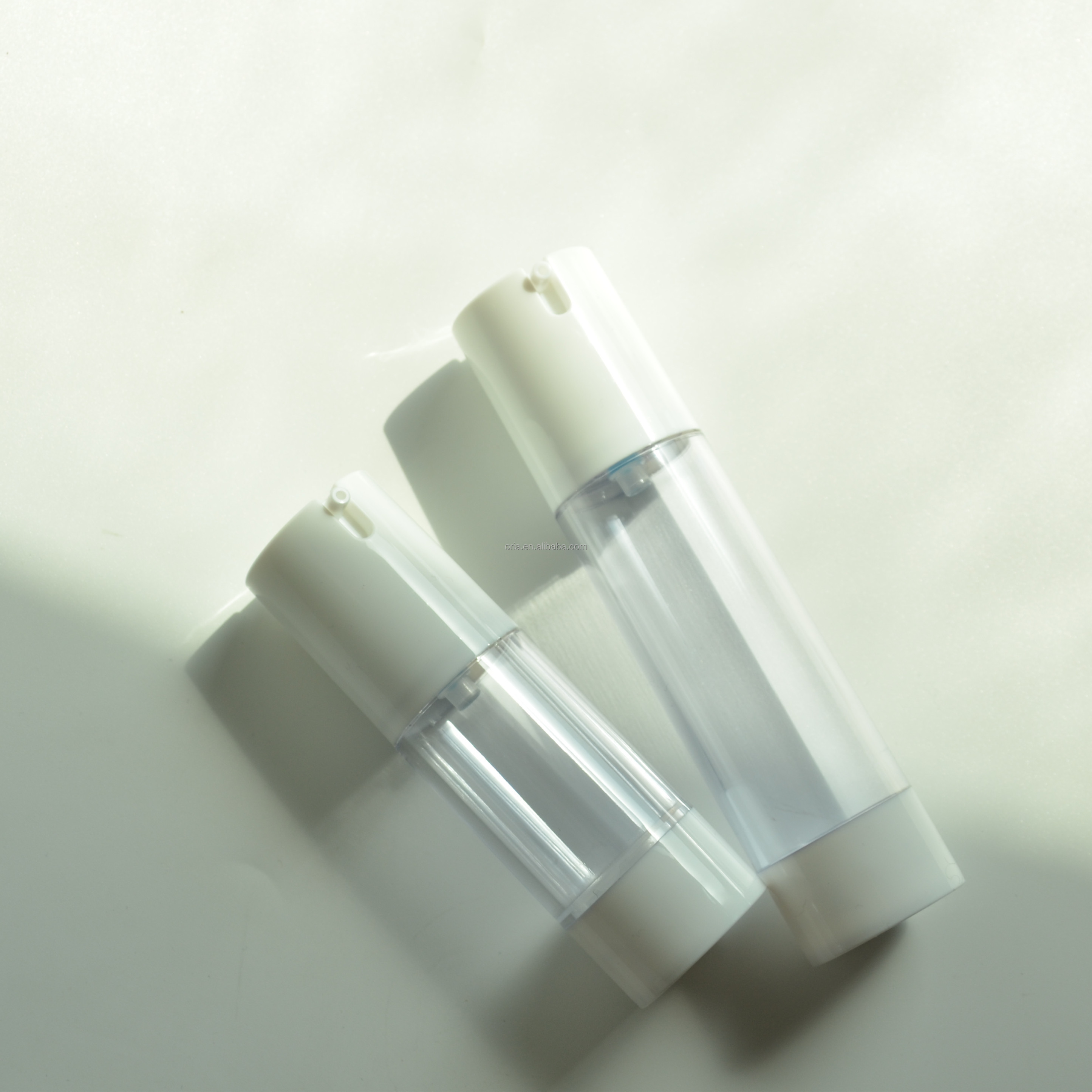 Wholesale Luxury Plastic vacuum Airless Pump Bottle Black 30ml 50ml 80ml 100ml For Skin Care Lotion Cosmetics Packaging