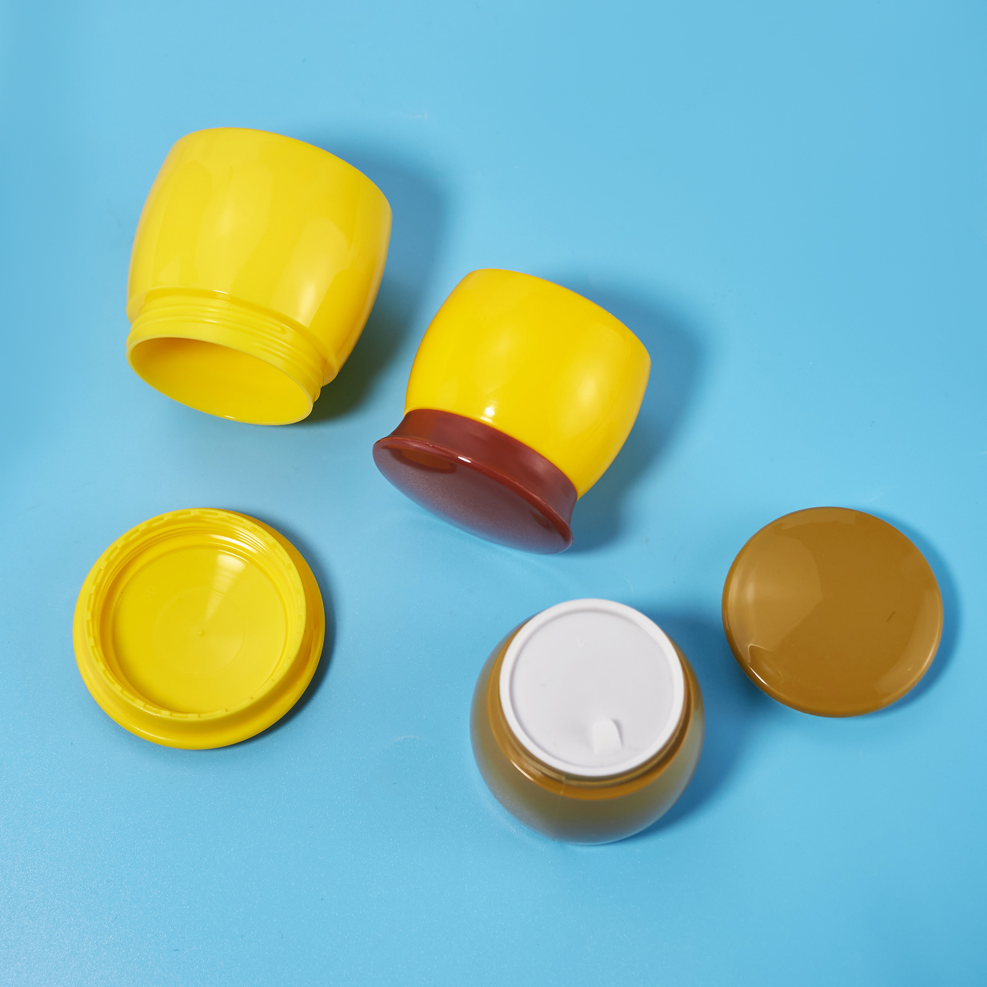 Mini 15g 20g 30g Mushroom Shape White Pink Yellow Color Kids Baby Skin Care Face Cream Jar With Lid Seal PP Sample Bottle