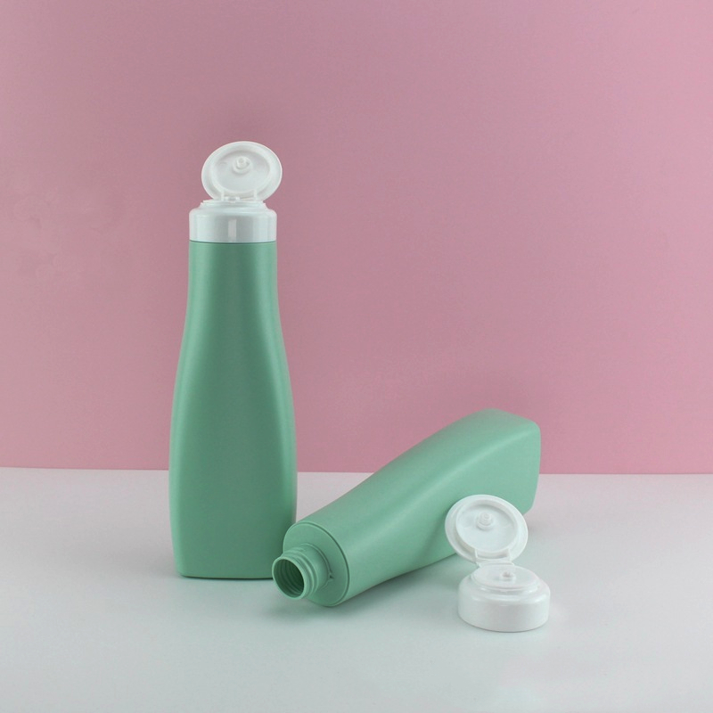 Unique New Color 300ml 500ml pe shampoo bottle Flip Cap Lotion Squeeze Bottle Matte Body Wash Shower Gel Dispenser Bottle