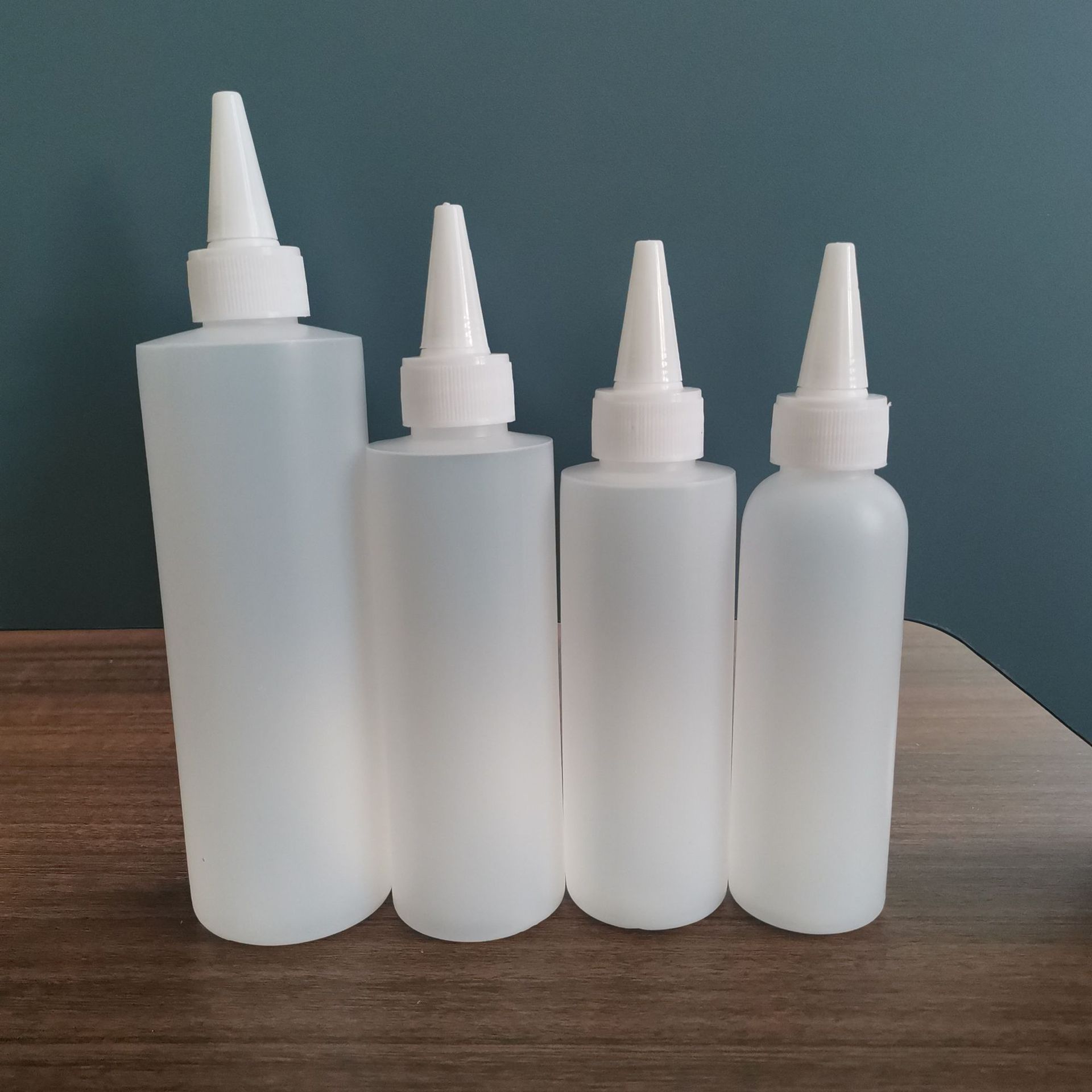 car fuel additive plastic 30ml 50ml PET/ HDPE oil bottle antifreeze lubricant bottles squeeze bottle with pointed cover