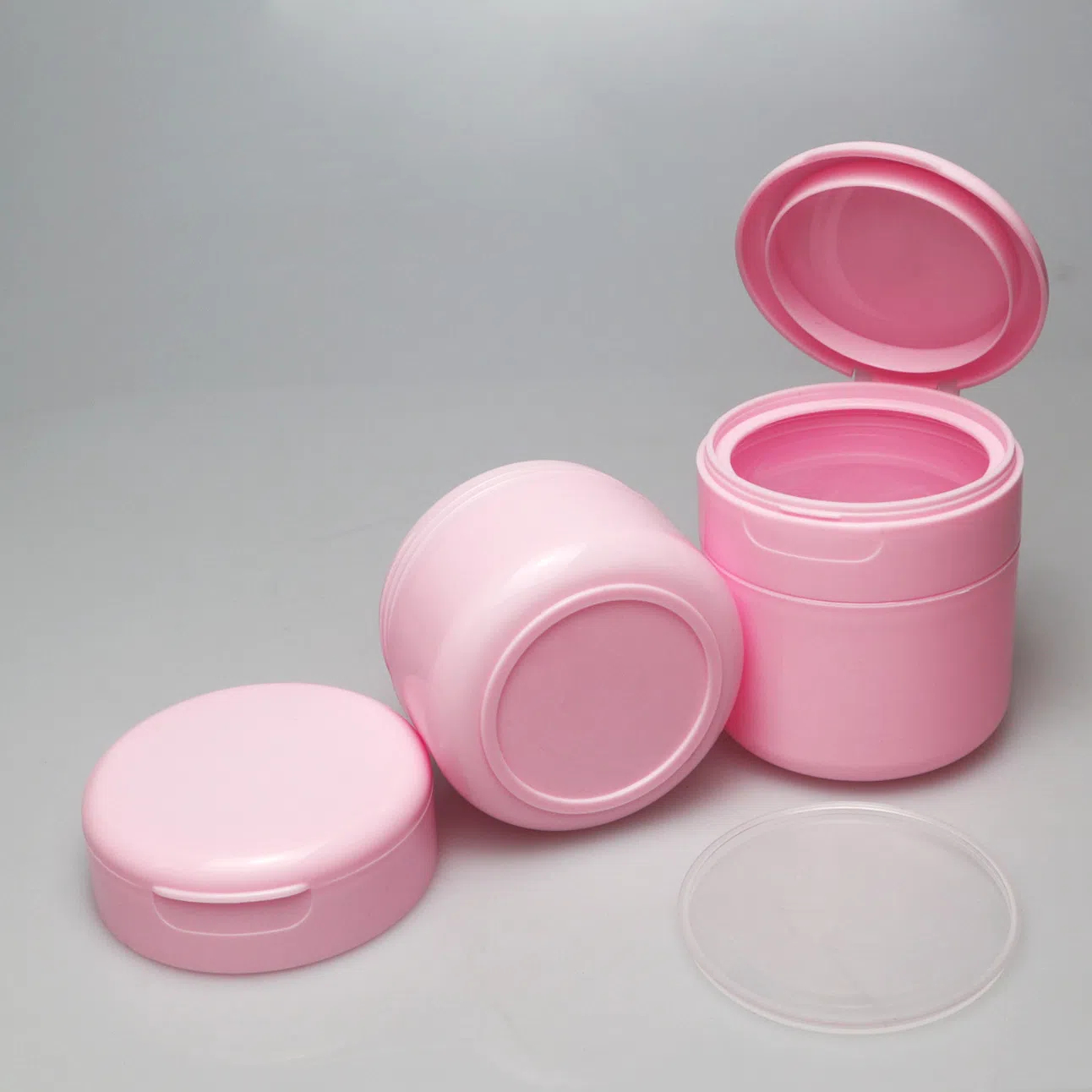2024 New Flip Top Cap Jars With Lids Seal Spoon 100g 150g Face Scrub Cream Mask Powder Green Pink Matte Black PP Plastic Jar Hot