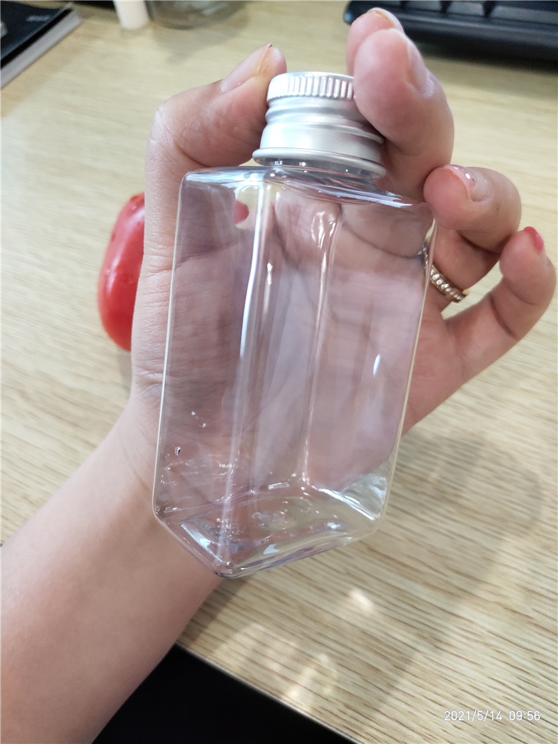 Mini Liquor Bottles 50ml Mini Empty Plastic Alcohol Juice Water Bottles with Aluminium Caps or Plastic Child Proof Lids