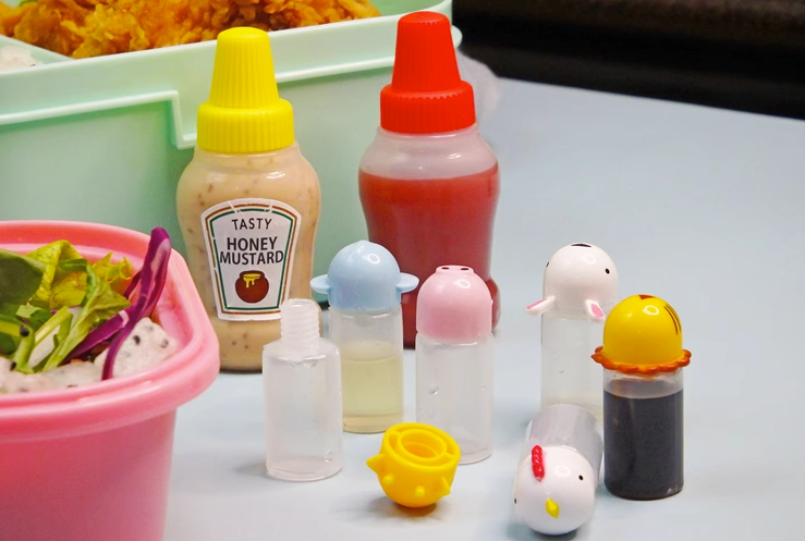 25Ml Mini Tomato Ketchup Bottle Portable Sauce Condiment Squeeze Empty Plastic Salad Dressing Container