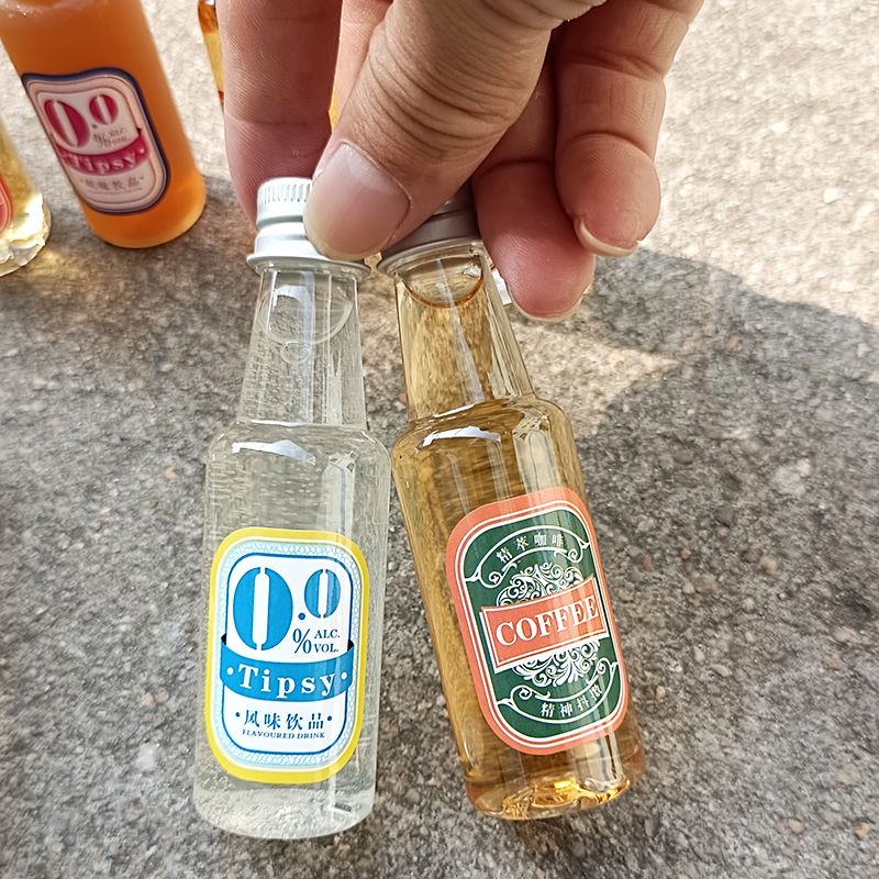 Hot Sauce Squeeze Mini Liquor Bottles 50ml Mini Empty Plastic Alcohol Shot Bottles with Aluminium Cap or Plastic Child Proof Li