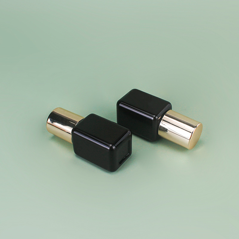 Luxury Square 15ml 30ml Cosmetic essential oil bottles Sample Bottle With Gold Lid Toner hair oil packaging bottle