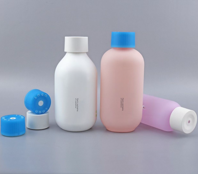 HDPE Toner Bottle Flat Shoulder Plastic Bottle with Screw Cap for Packaging Toner Makeup Remover Bottle Oil Dispenser