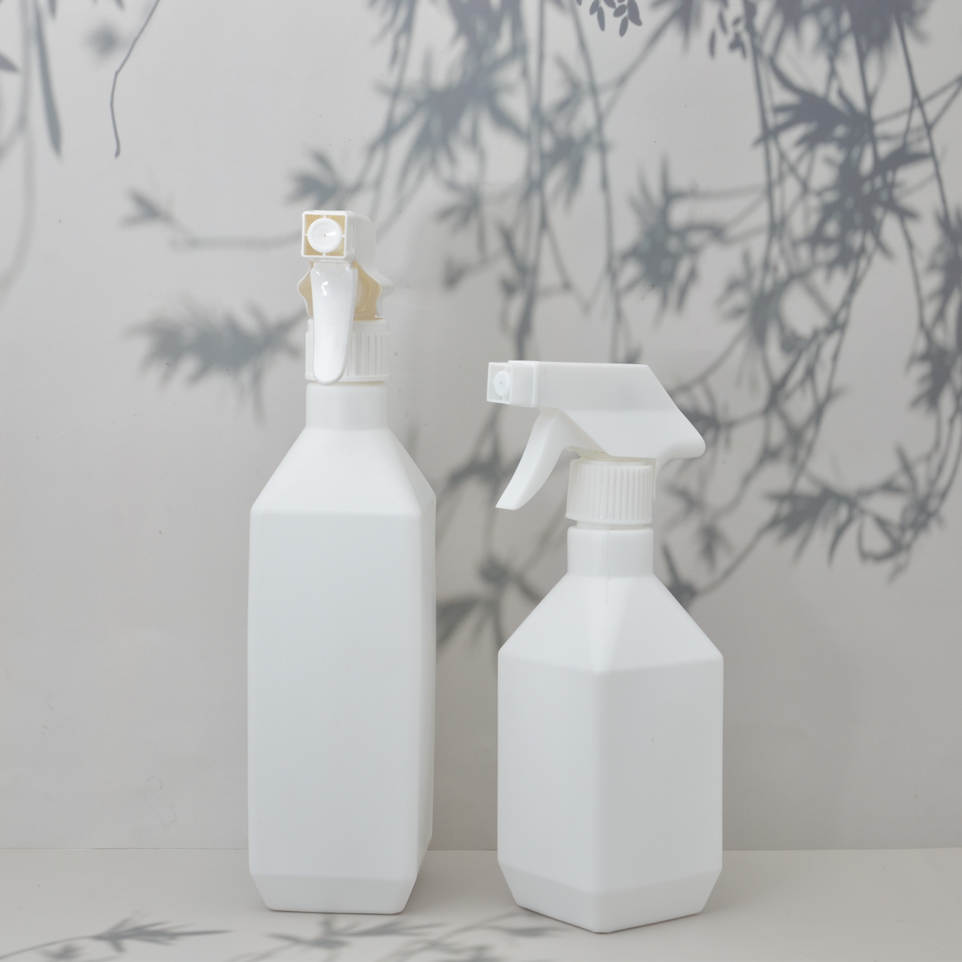 300ml 500ml  HDPE square Spray Plastic Trigger Chemical Room Spray Bottle for Plant Mister Water Air Freshener Cleaning