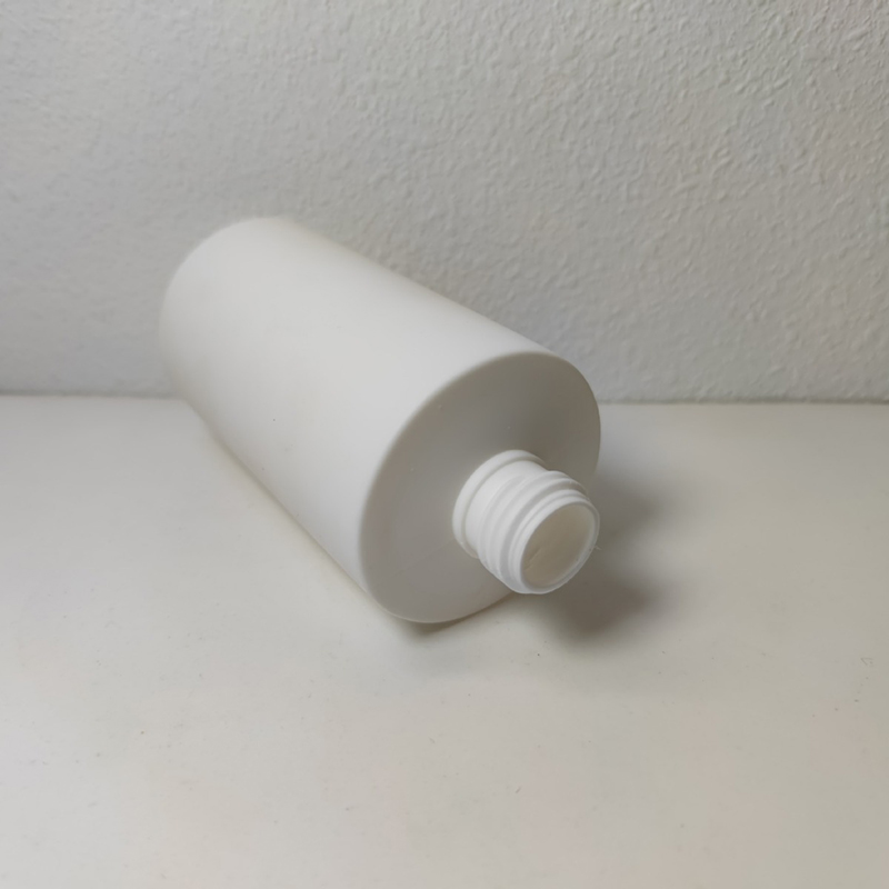 Press Lid Squeeze Bottle 100ml 150ml 200ml 300ml PE White Clear Customize Soft Touch Biodegradable Body Lotion Shampoo Bottle