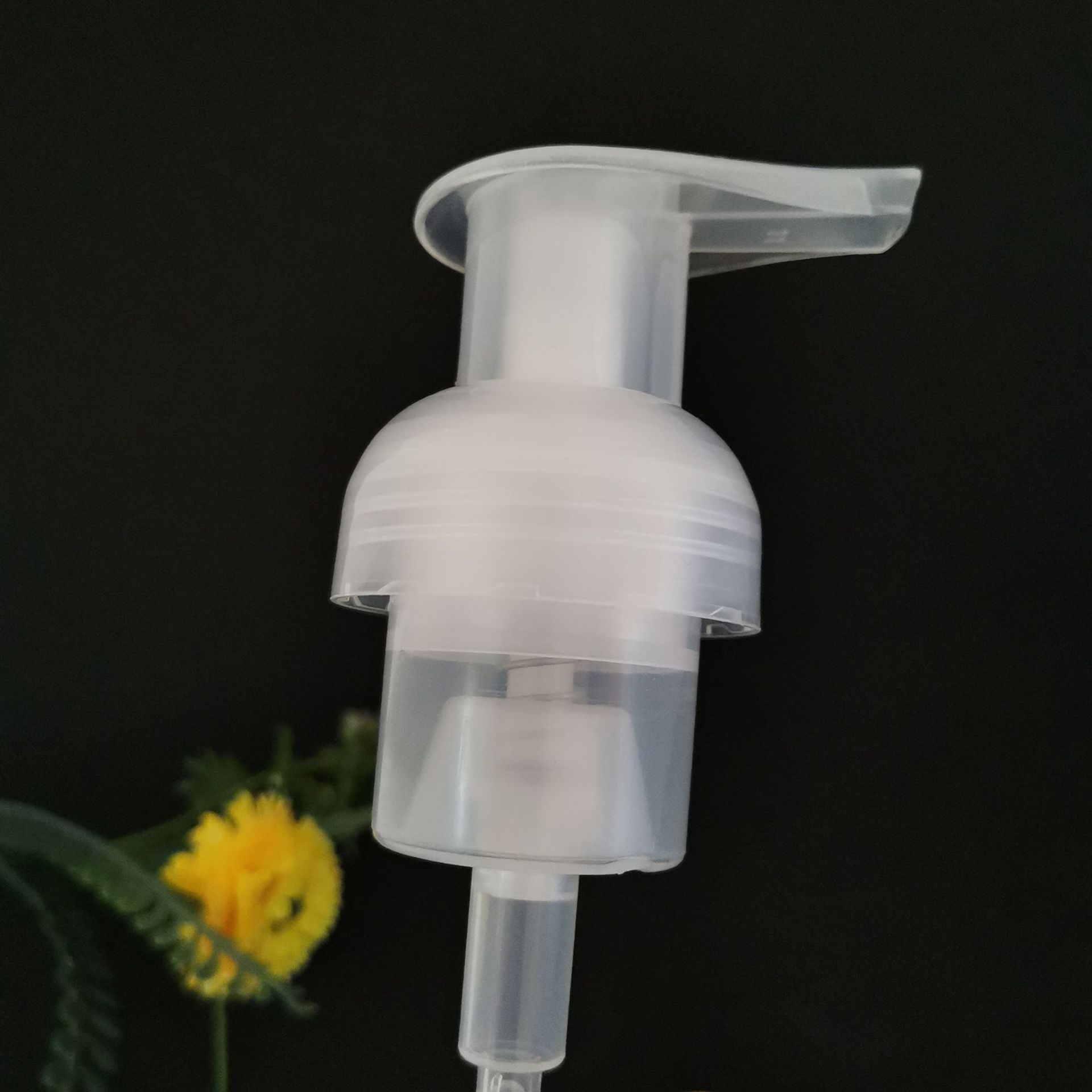 Foam Pump Bottle 250ml 300ml 500ml Eco Friendly Cosmetic Foam Pump Bottle Clear Round Customized Soap Liquid Foam Packaging