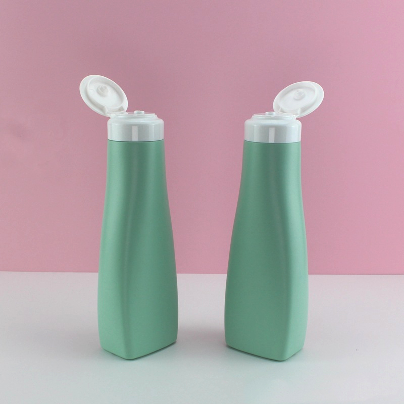 Unique New Color 300ml 500ml pe shampoo bottle Flip Cap Lotion Squeeze Bottle Matte Body Wash Shower Gel Dispenser Bottle