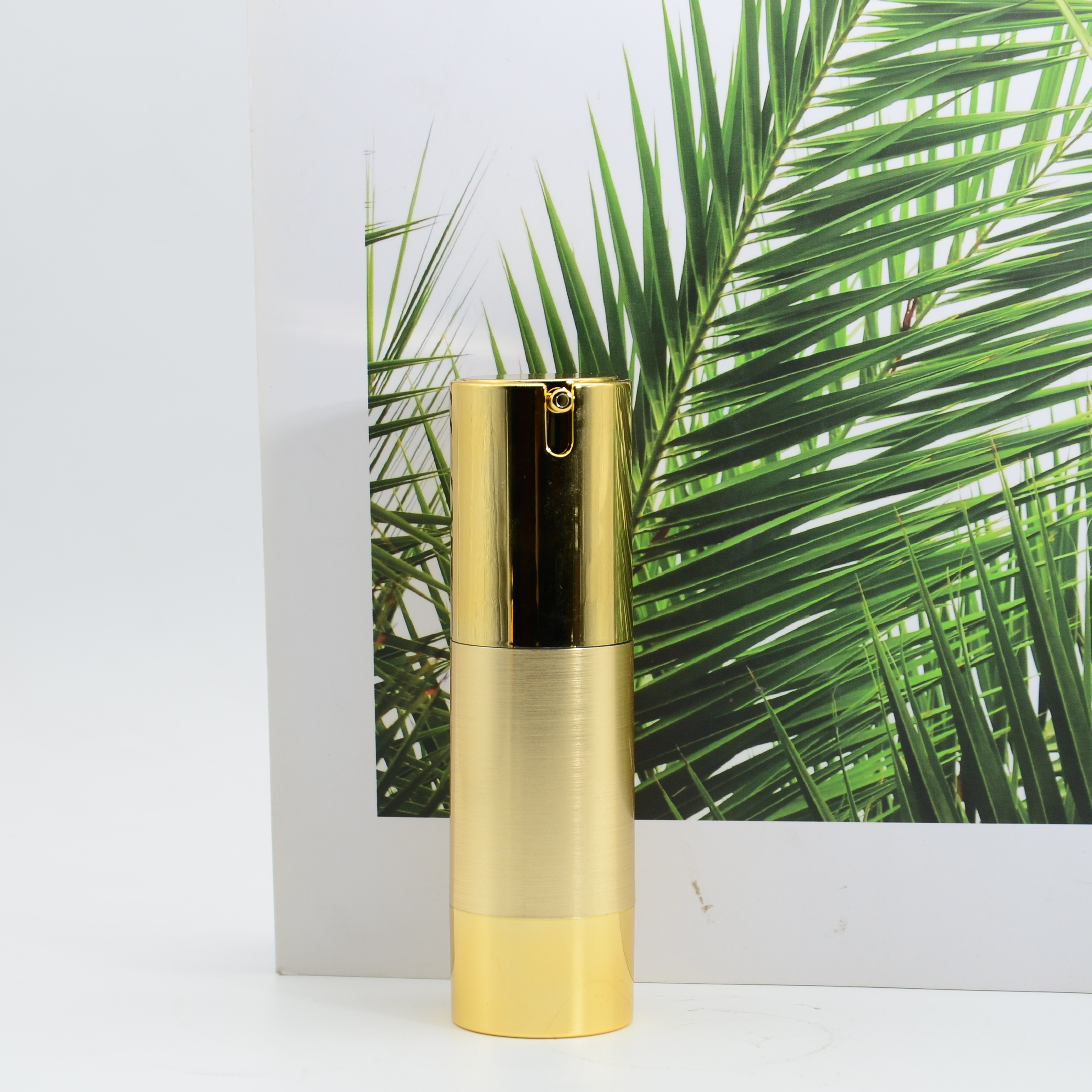 Luxury Unique 120ml Matte Black Lotion Pump Spray Bottle Essential Oil Liquid Serum Pump Bottle PP PET Plastic Airless Bottle
