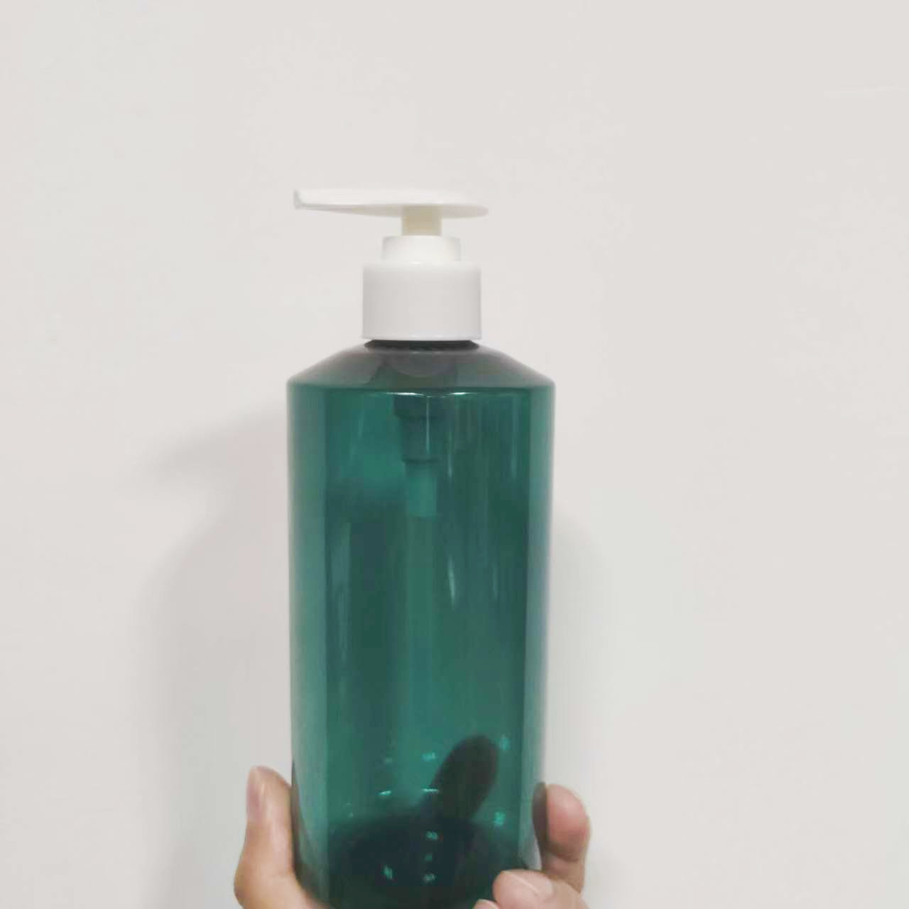 500ml Black Blue Amber PET Plastic Shampoo Lotion Bottle With Pump Disc Cap 16oz