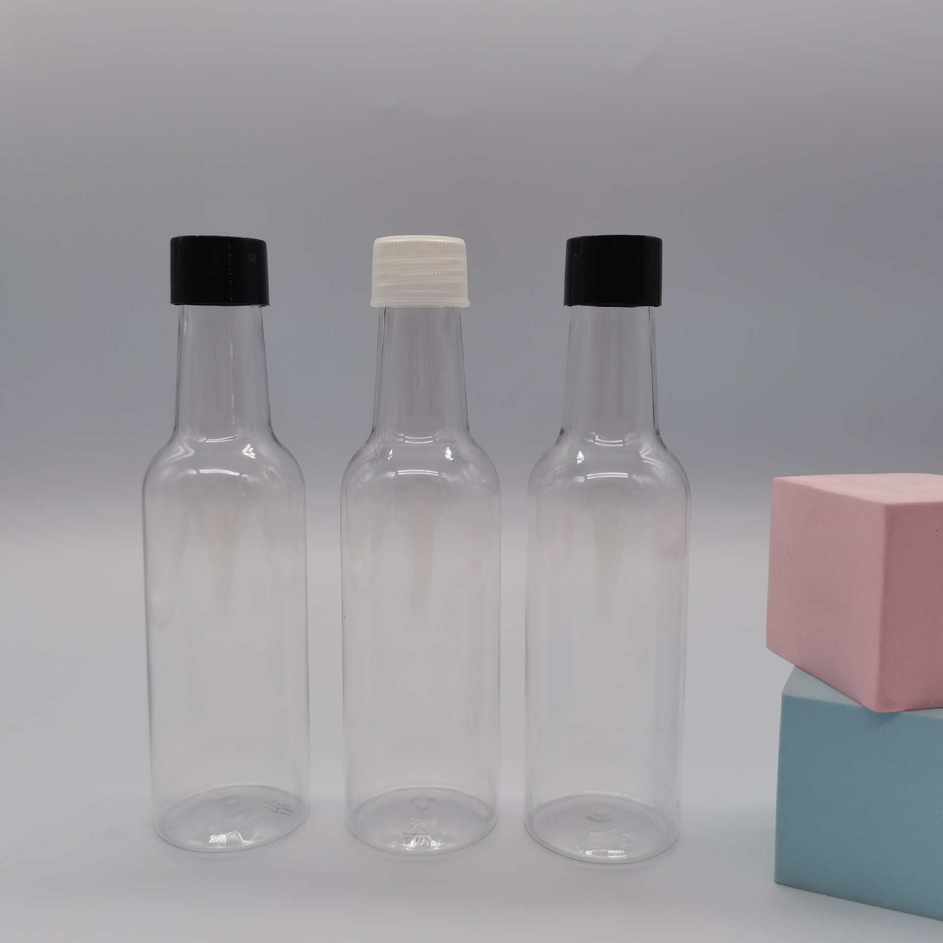 50ml 120ml 150ml 175ml Customize Plastic Mini Alcohol Bottles Whisky Wine Liquor Shot Ron Bottle Food Grade Juice Milk Bottle