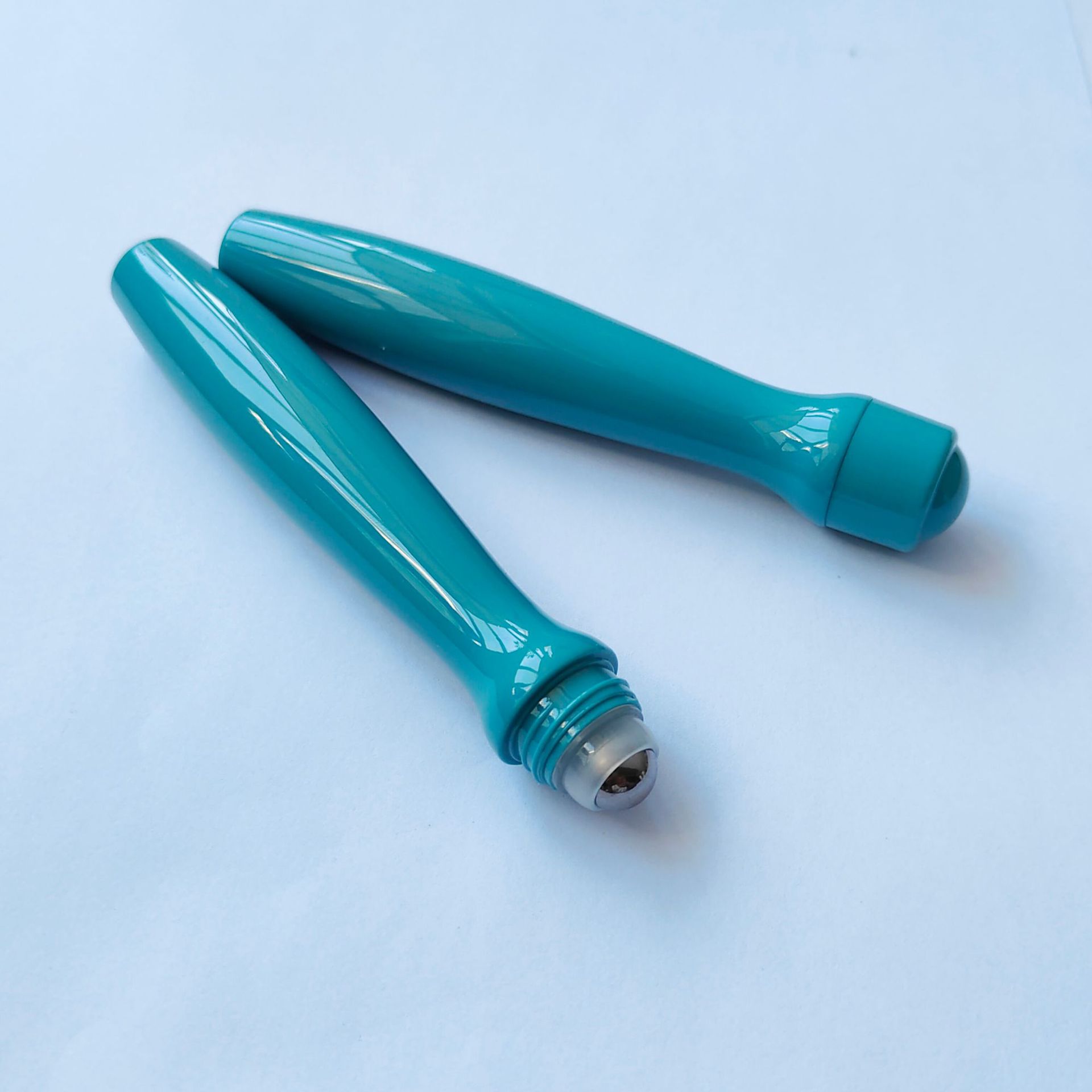 15ml Facial Serum Essential Oil Massage Roll On Rolling Bead Bottle Handheld Ball Massage Roller Stick for Body Face Neck Skin